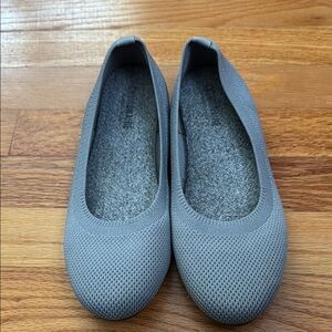 Gray Knit Flats with Flexible Sole